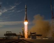 Továbbra is az oroszokkal repülnek az űrbe az amerikaiak